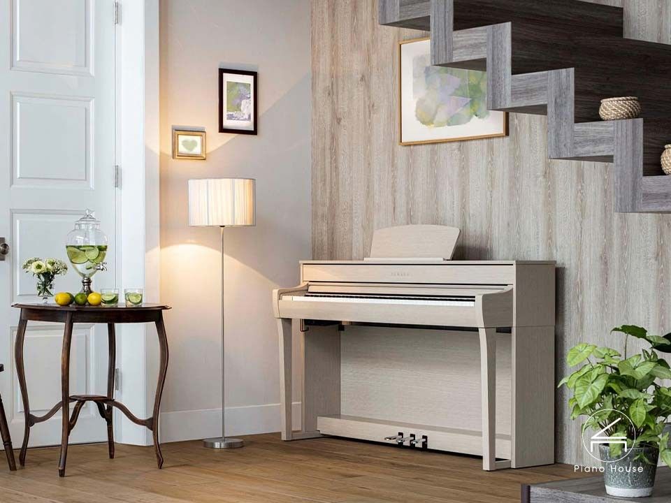 YAMAHA CLP-735 WA