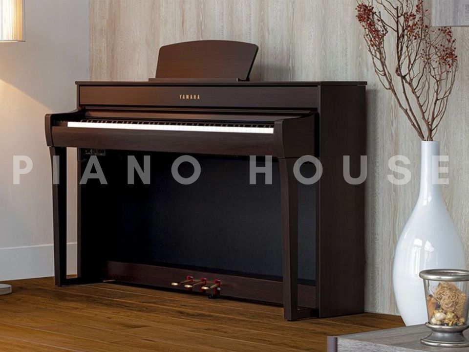 YAMAHA CLP-735 R