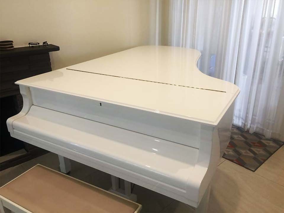 YAMAHA C5 Wh