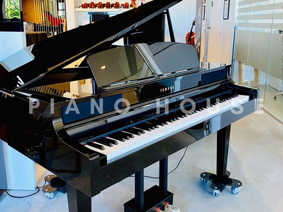 YAMAHA CLP-465GP PE