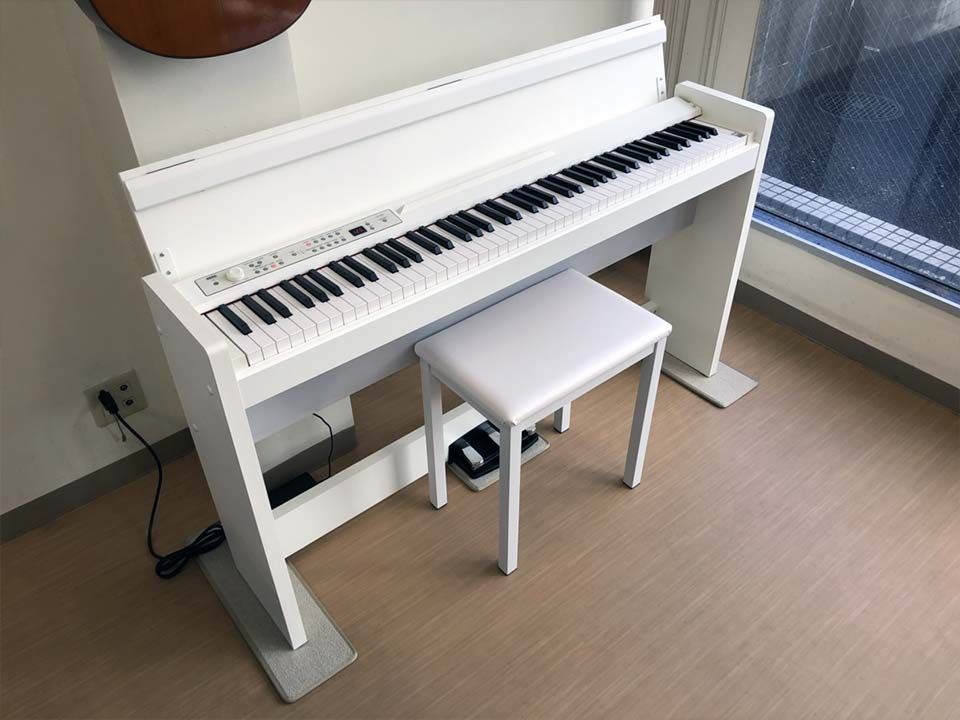 KORG LP-380 WH