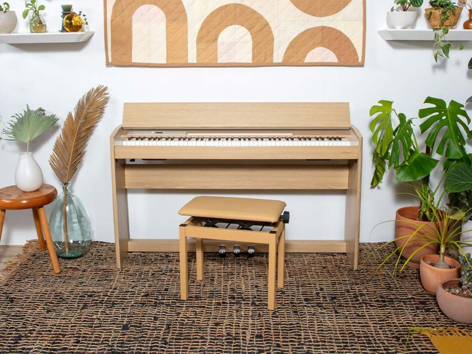 ROLAND F701 LA