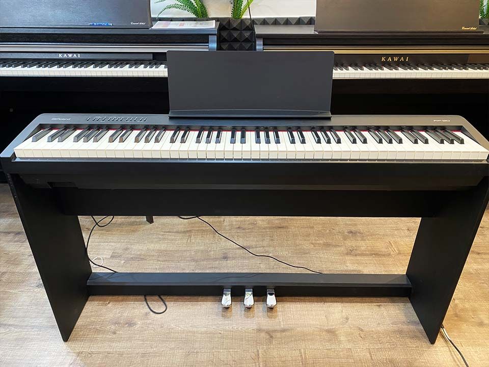 ROLAND FP-30 BK