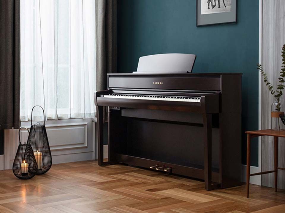 YAMAHA CLP-775 R