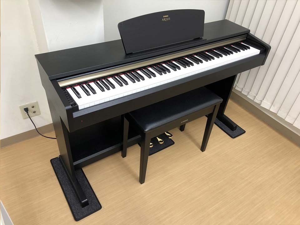 YAMAHA YDP-161 B