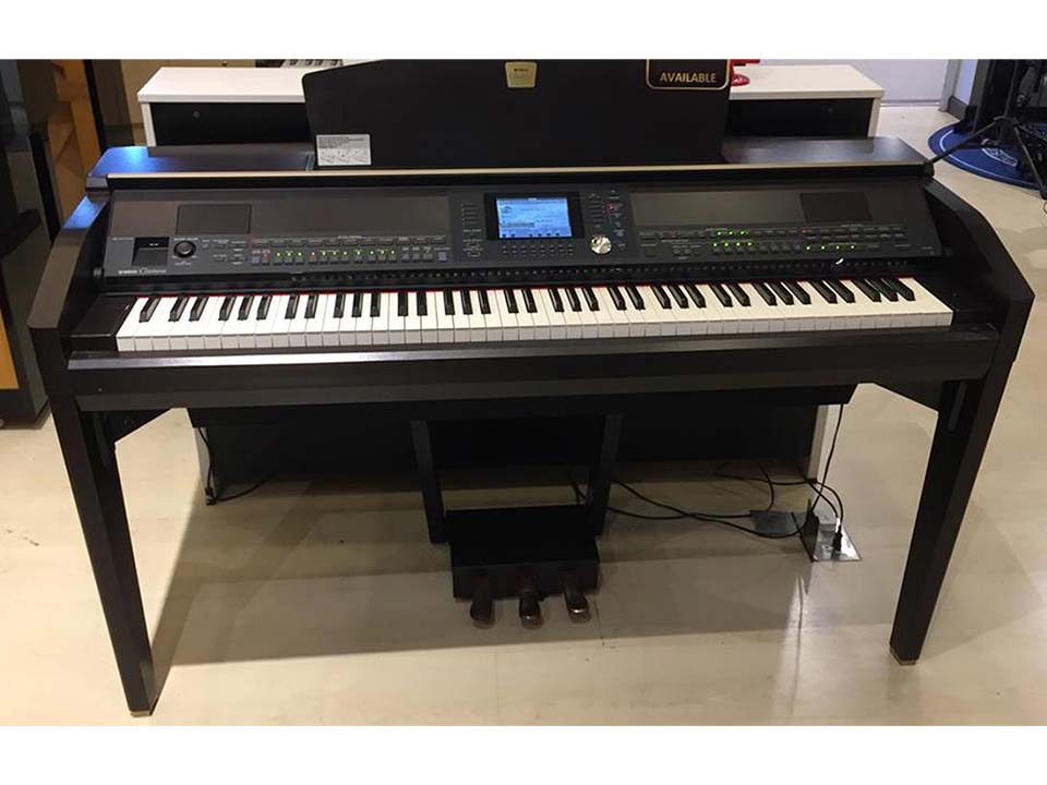 YAMAHA CVP-505 R