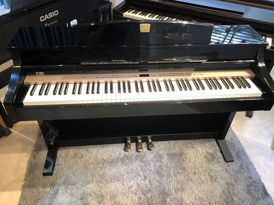 YAMAHA CLP-340 PE