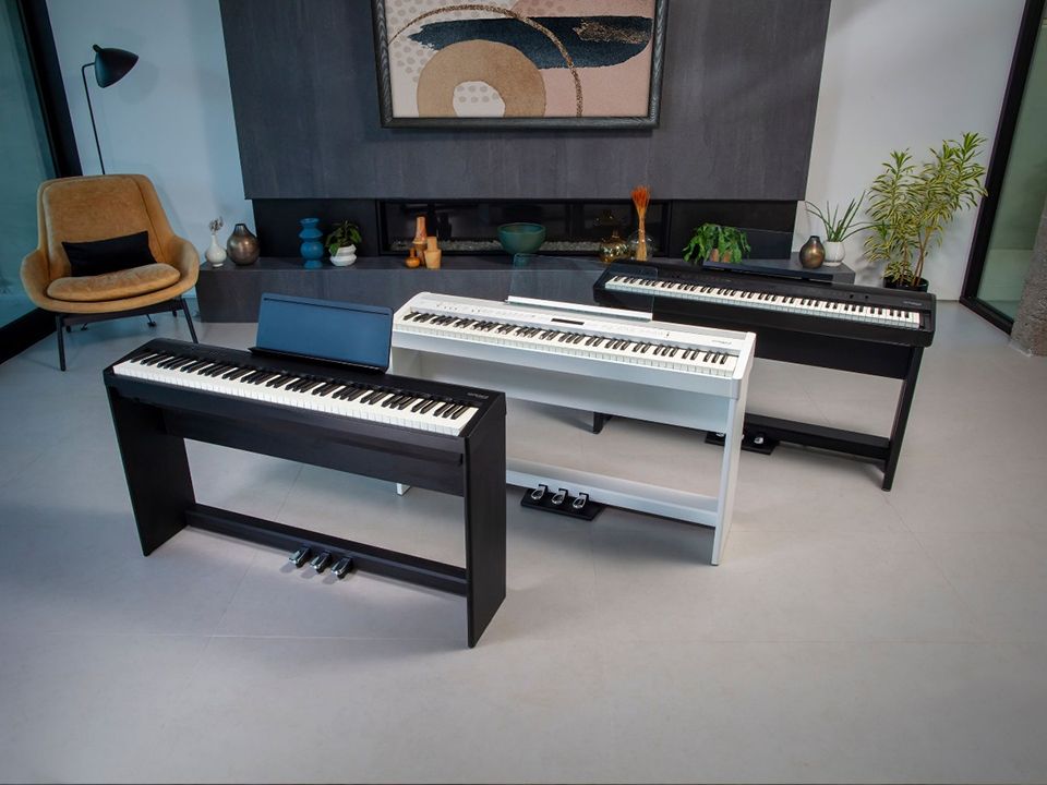 ROLAND FP-30X BK