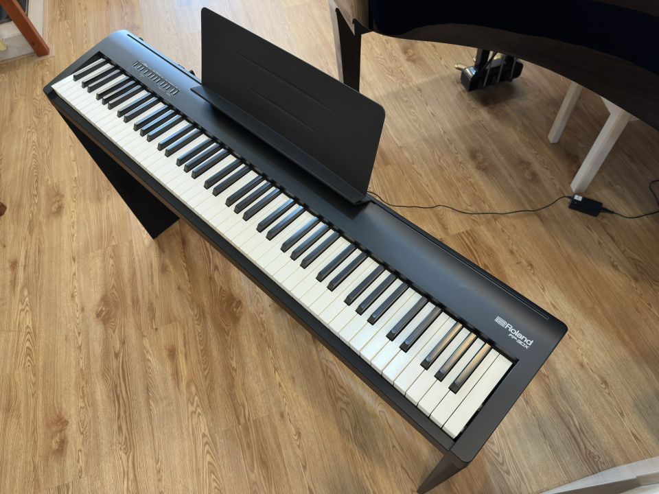 ROLAND FP-30X BK (USED)