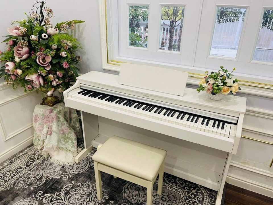 YAMAHA YDP-163 WH