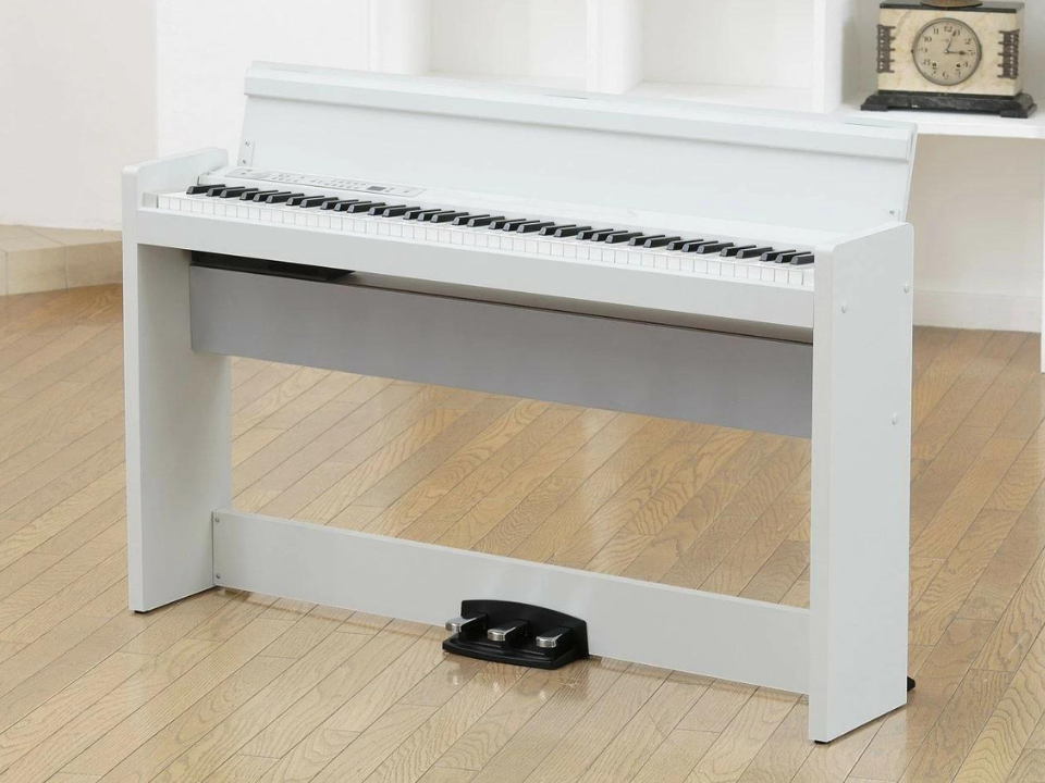 KORG LP-380U WH