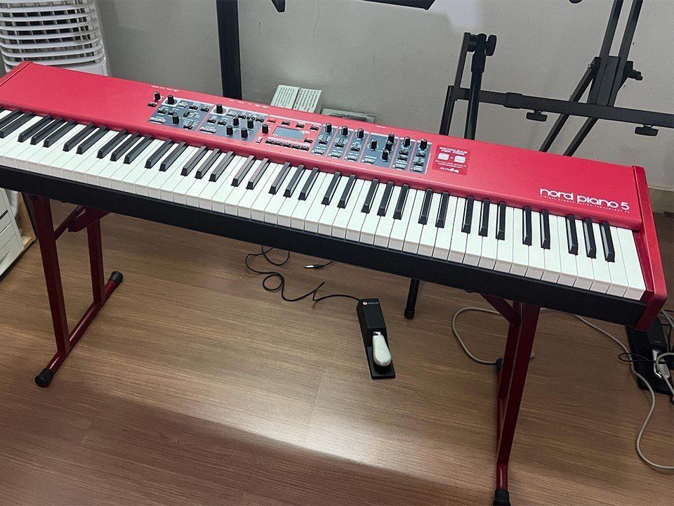 NORD PIANO 5 88 Keys 99%