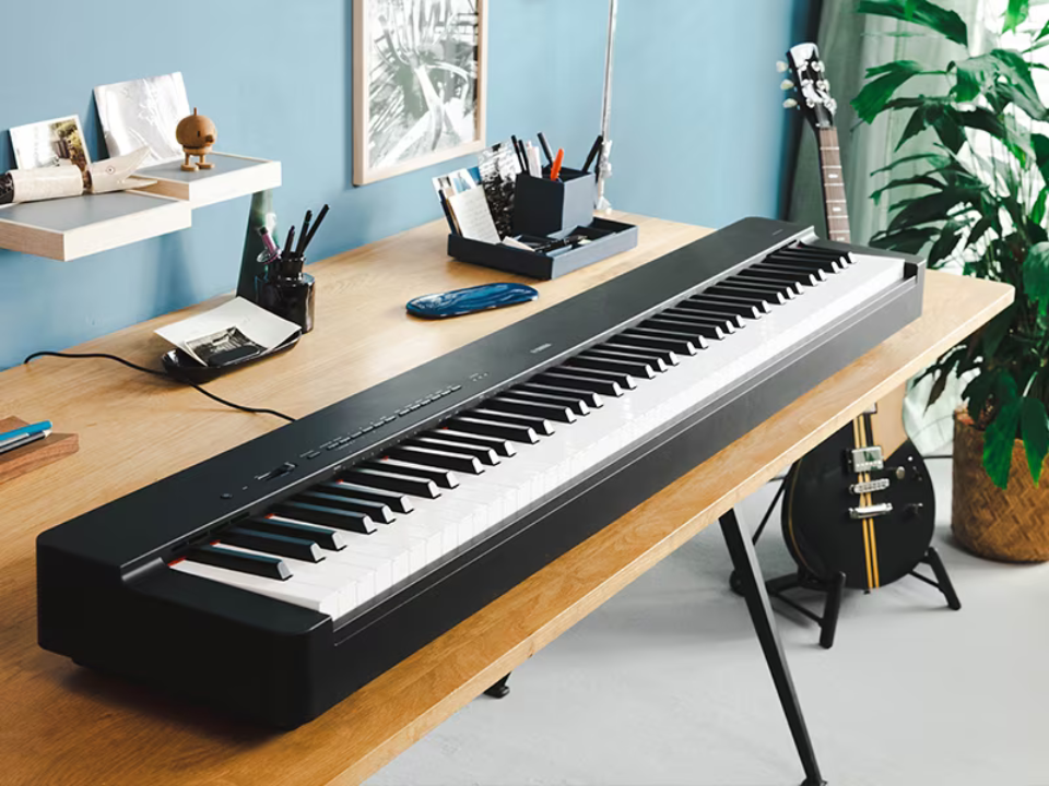 YAMAHA P-225B