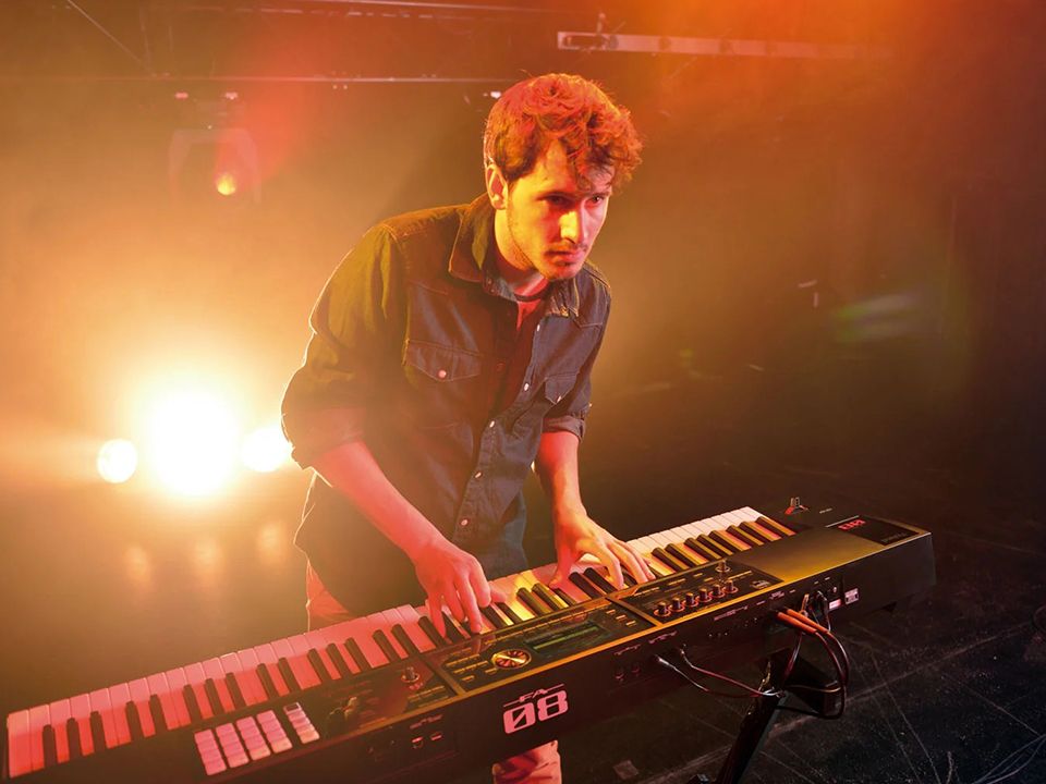 ROLAND FA-08