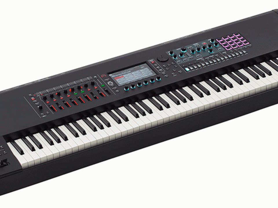 ROLAND FANTOM 8