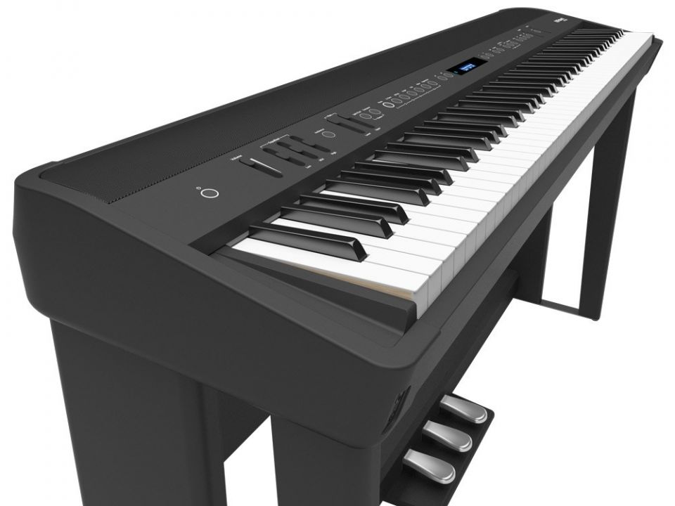 ROLAND FP-90