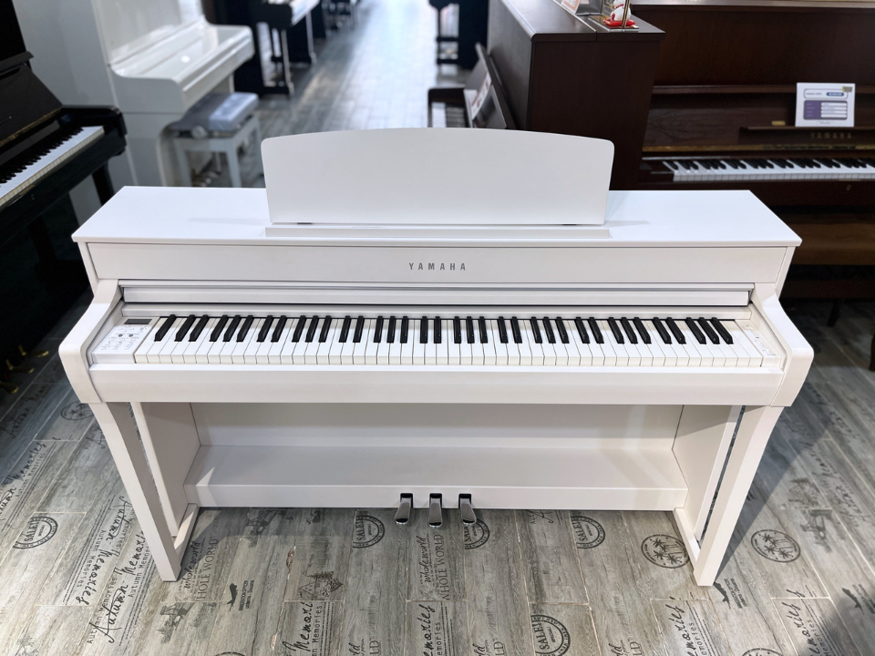 YAMAHA SCLP-7450 WH (USED)