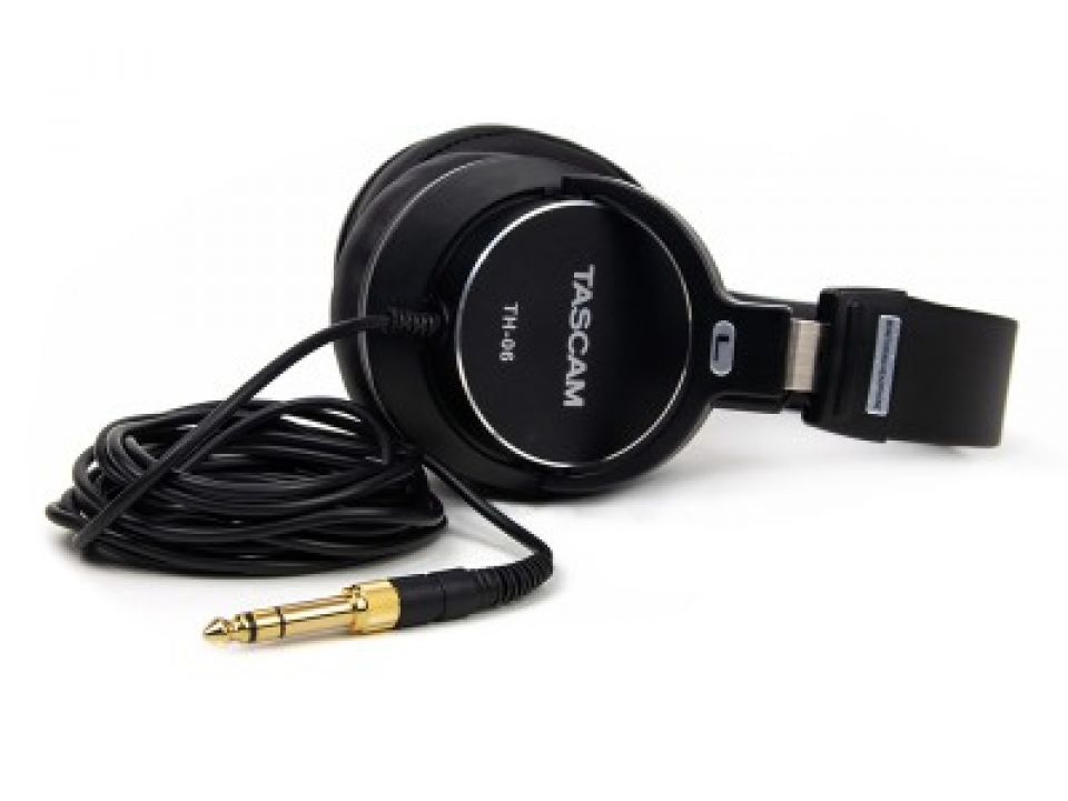 Tascam TH-06