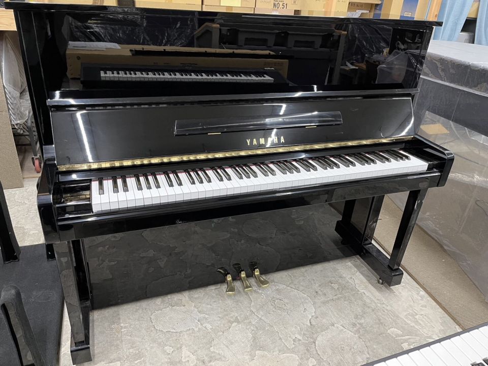 YAMAHA U10BL