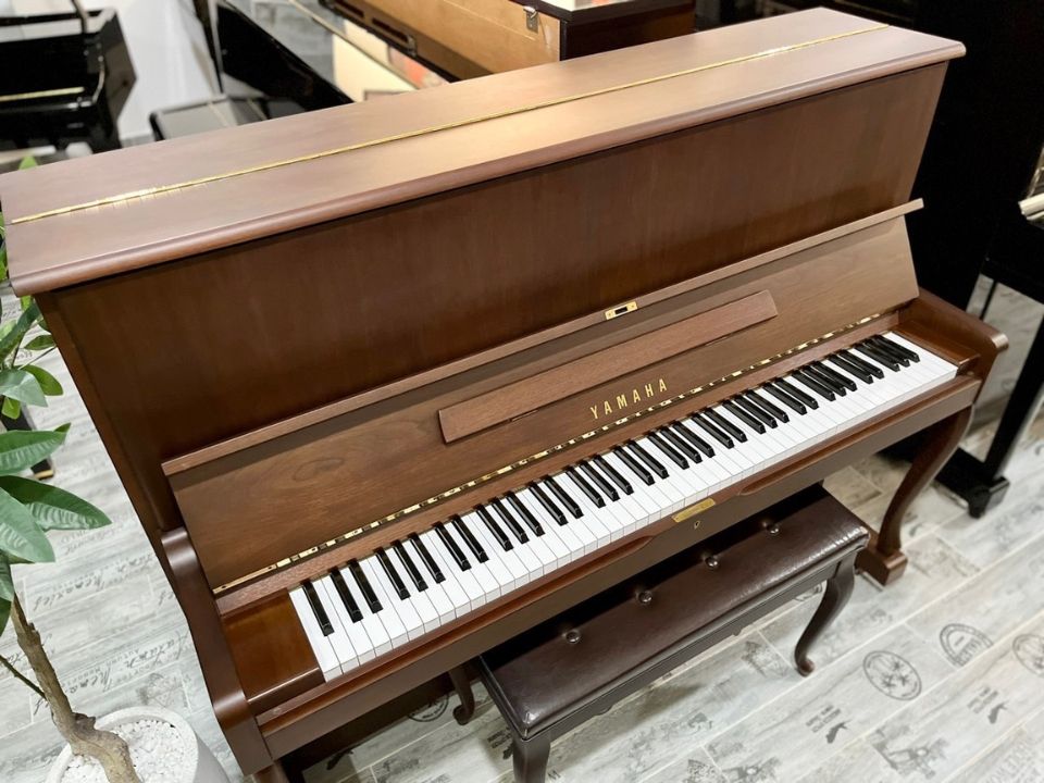 YAMAHA W110B