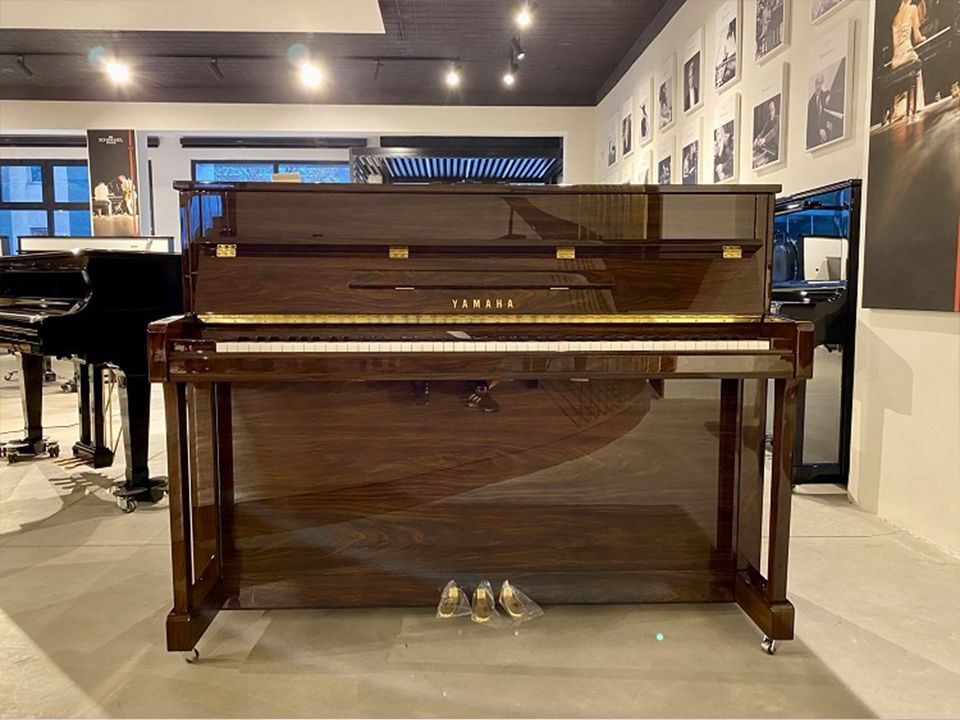 Yamaha B2