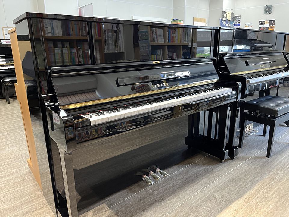 YAMAHA UX1